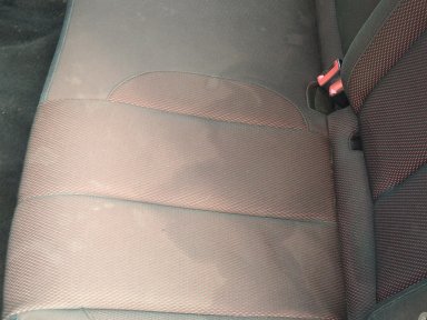 Kanapa przed praniem